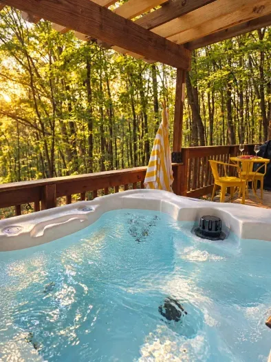 Romantic Log Cabin in the woods:Hot Tub, Fireplace - image 4 of 24