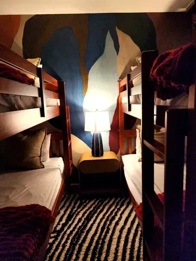 Whiskey Ridge Lodge - image 26 of 48