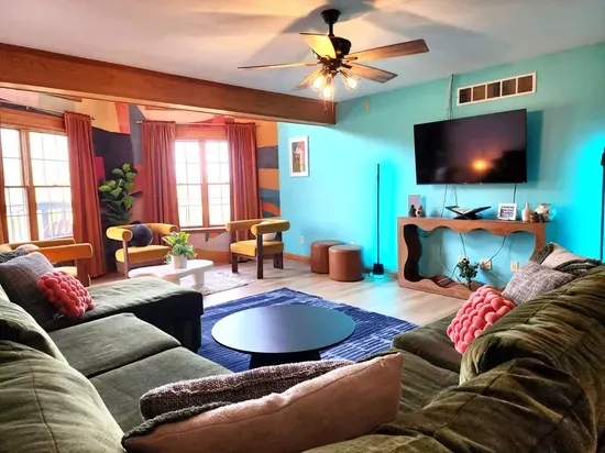 Whiskey Ridge Lodge