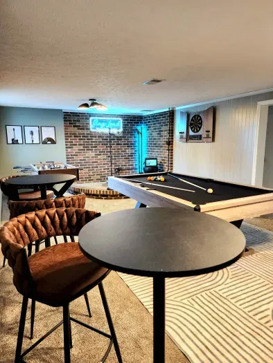 Glass City BNB: Lancaster - image 23 of 30