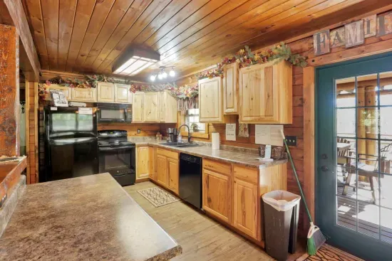Treetop View Lodge