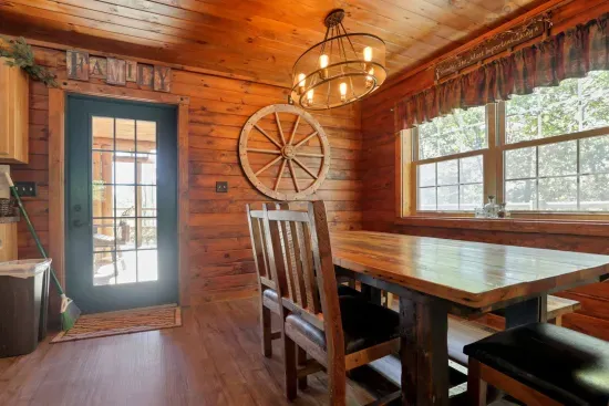 Treetop View Lodge