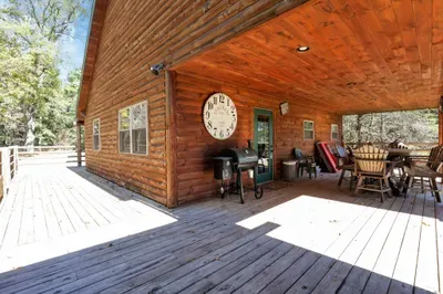 Treetop View Lodge - image 37 of 45