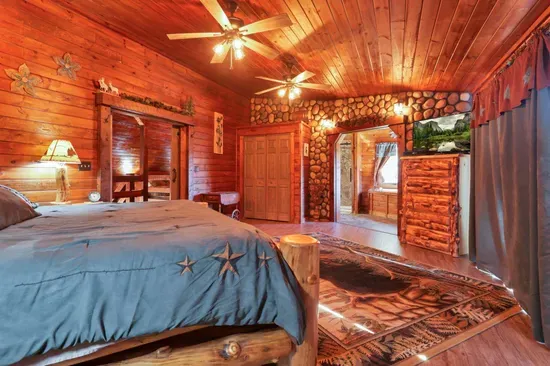 Treetop View Lodge
