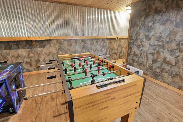 Luxury Secluded Lodge with a View | Hot Tub•Games - image 31 of 45