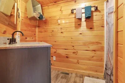 Kodiak Lodge - image 35 of 49