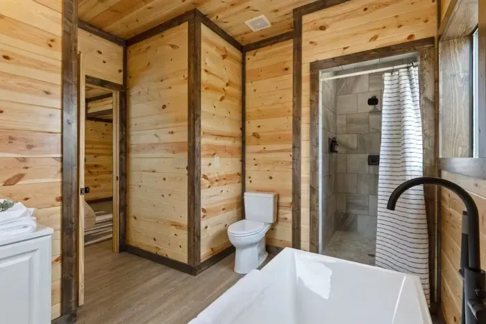 3 Full Bathrooms