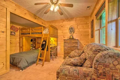 Sperry Hideaway - image 17 of 32