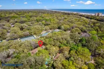 Courtside Villa - image 67 of 68