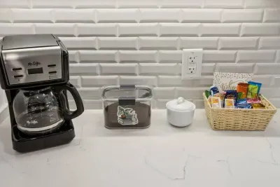 We're proud to stock Kismet Coffee local to Fernandina Beach and provide every guest with a small welcome basket of snacks, chocolates, and sunscreen. 