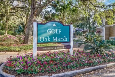 A full 18-hole, Pete Dye-designed golf course located in the Omni Amelia Island Plantation. Oak Marsh was recently renovated and reopened to the public, offering incredible views of the marsh and unmatched play.