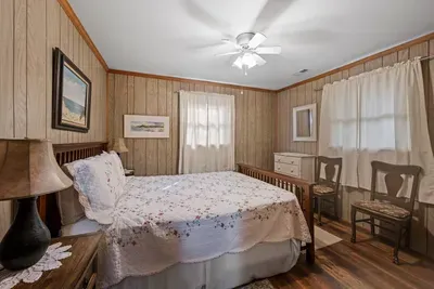 Hudnall House - image 12 of 35