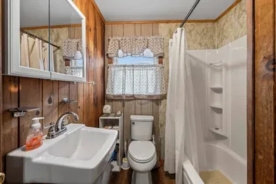 Hudnall House - image 28 of 35