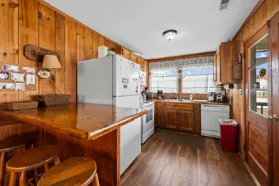 Hudnall House - image 10 of 35