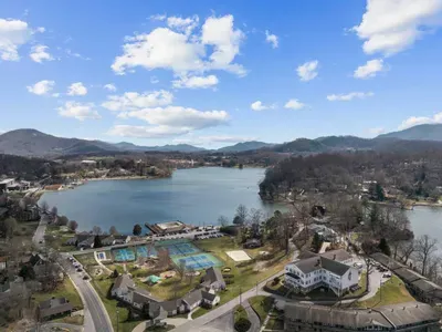 Hudnall House - image 6 of 35