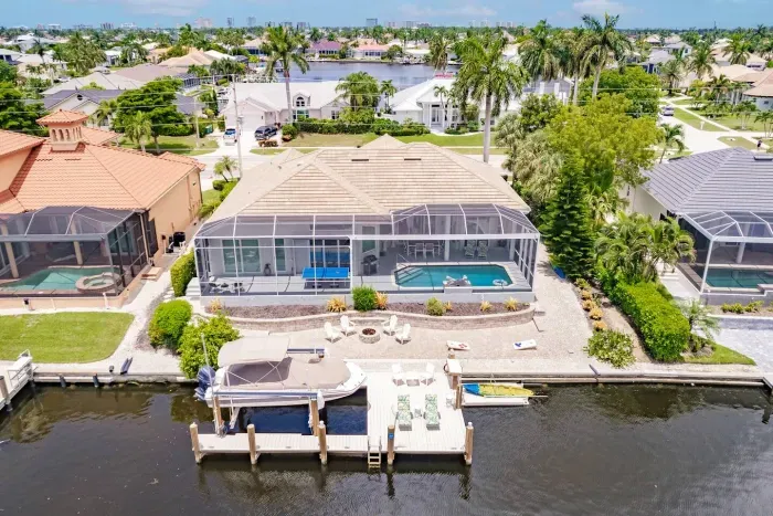 Outdoor Oasis: Relax by the water, soak in the sun, and enjoy breathtaking views!