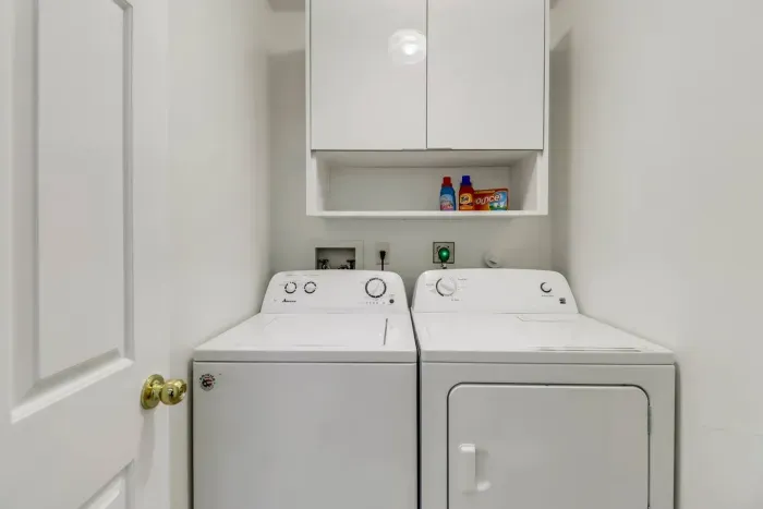 Laundry Room: Convenient in-unit washer and dryer for effortless beach day prep!