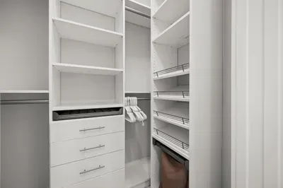 Spacious Walk-in Closet: Ample storage for your beach gear and stylish vacation outfits!