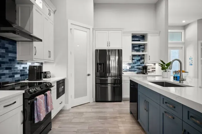 Kitchen Paradise: Modern design meets functionality with sleek appliances and vibrant decor!