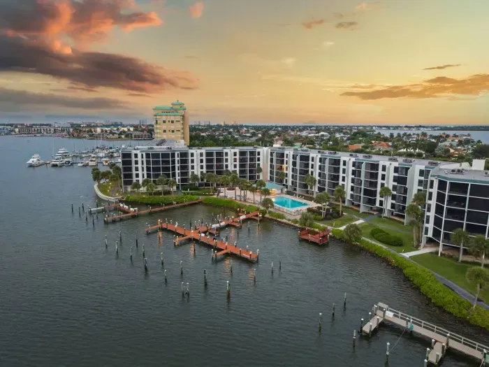 Exterior View: Experience stunning views by the water, with pools and marinas at your doorstep!