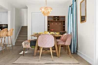 Dining Area: Bright and inviting space to savor meals with family and friends! Enjoy stylish decor and comfort.