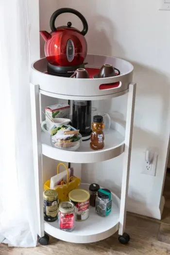 Coffee & tea cart with electric tea pot