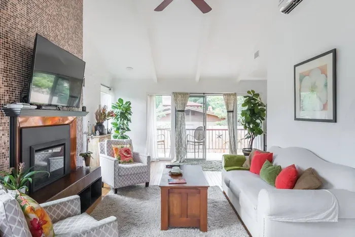 Panoramic Red Rock Retreat - image 14 of 50