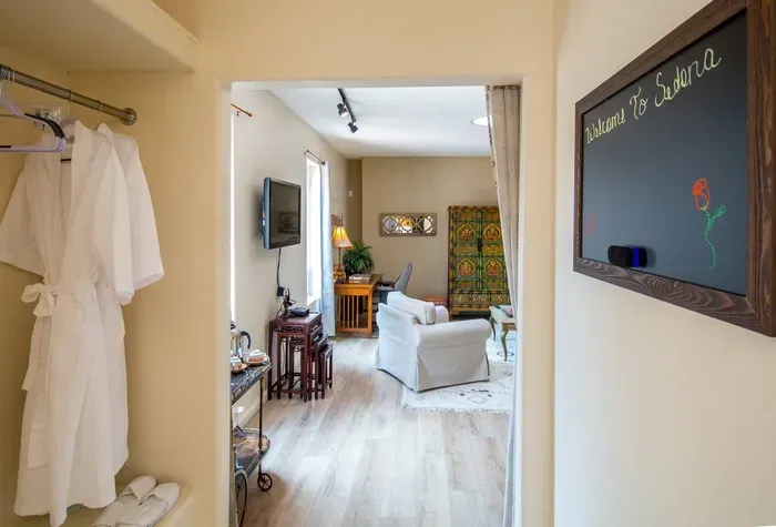 Entryway area with hanging closet