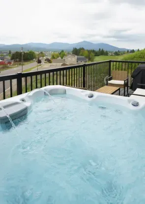 Premium Golf Retreat: Wellis Spa & DreamCloud