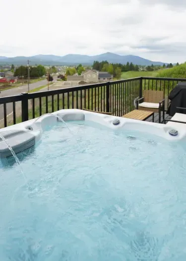 Premium Golf Retreat: Wellis Spa & DreamCloud - image 2 of 30