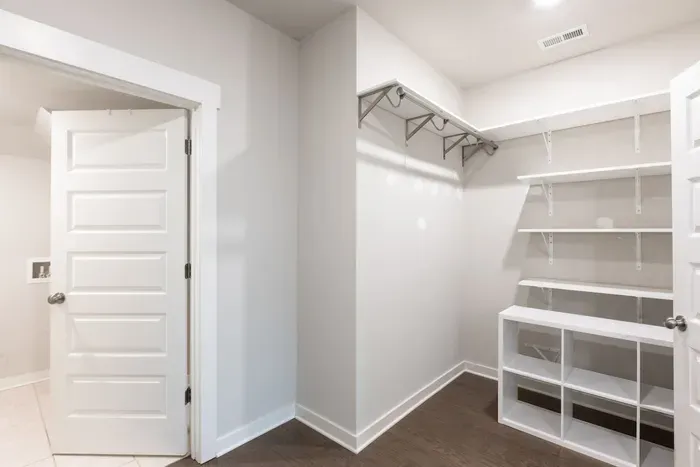 Walk in closet