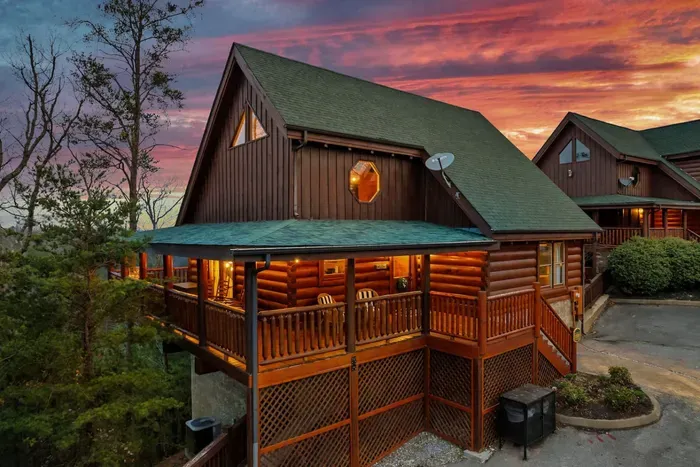 New! Amazing Views, Sauna , 7 mi to Dollywood