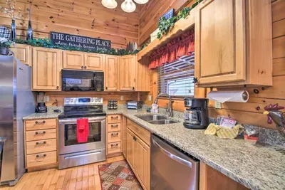 Cubbies Cabin - image 13 of 38