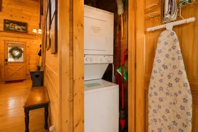 Cubbies Cabin - image 25 of 38