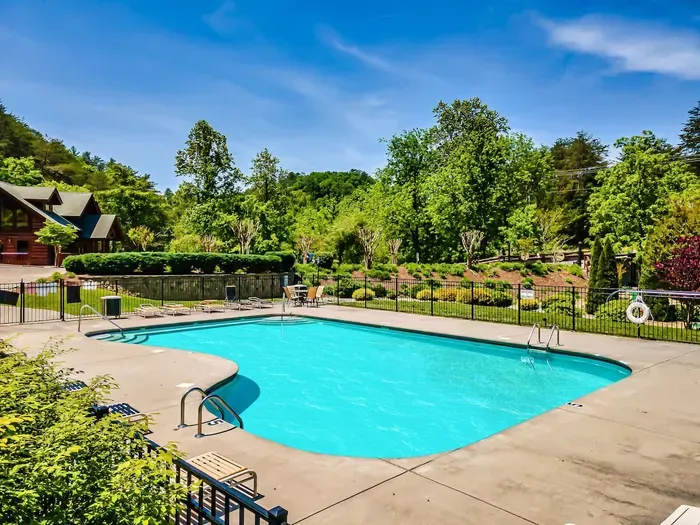 Plenty of room to catch some sun!