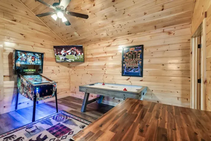 Multicade I Pinball I Air Hockey I Flat Screen TV