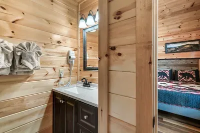 En suite bathroom