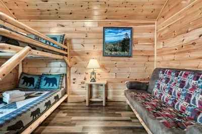 Bunk room with Queen pull out