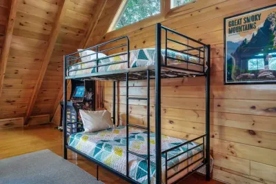 Twins Treehouse - image 35 of 40