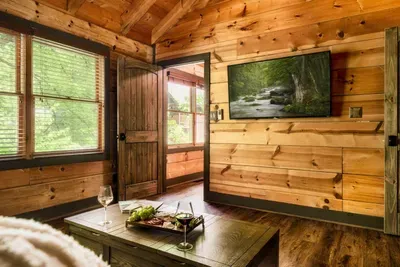 Whispering Creek Cottage - image 35 of 69