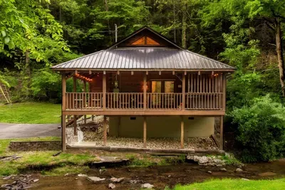 Whispering Creek Cottage - image 62 of 69