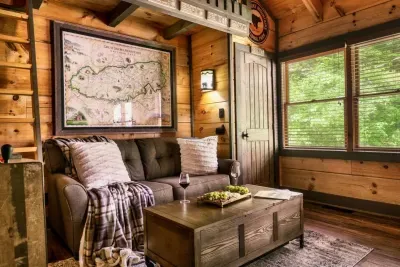 Whispering Creek Cottage - image 34 of 69