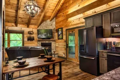 Whispering Creek Cottage