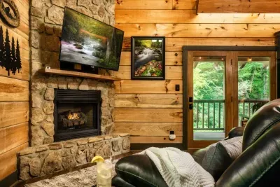 Whispering Creek Cottage