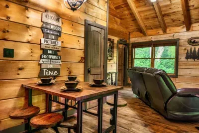 Whispering Creek Cottage - image 18 of 69