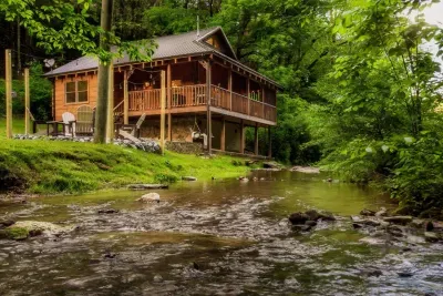Whispering Creek Cottage - image 63 of 69