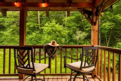 Whispering Creek Cottage - image 50 of 69