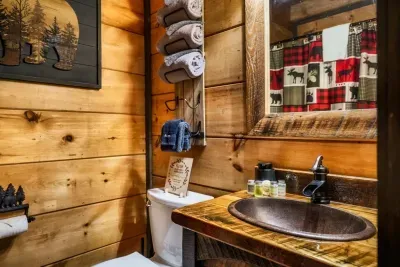 Whispering Creek Cottage - image 28 of 69