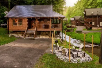 Whispering Creek Cottage - image 64 of 69