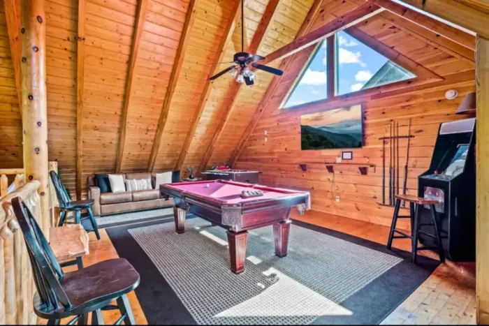 Game room in the loft I Queen Sleeper Sofa